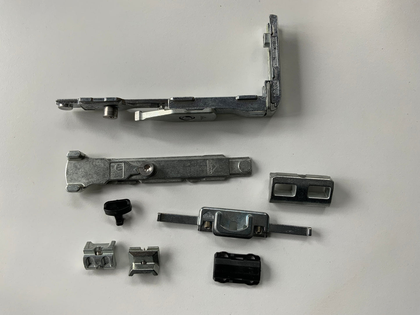 T940013 TILT & TURN FITTING TECHNAL